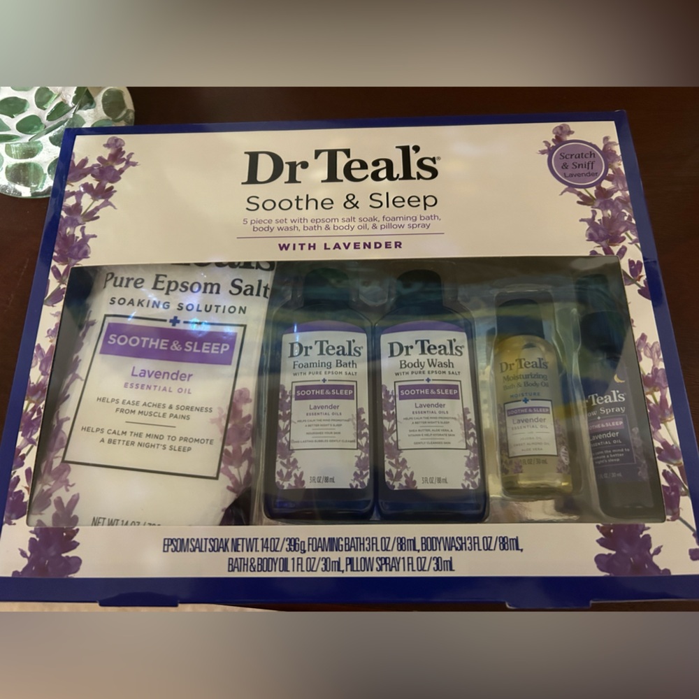 Dr Teal’s Lavender Soothe & Sleep 5 Piece Set